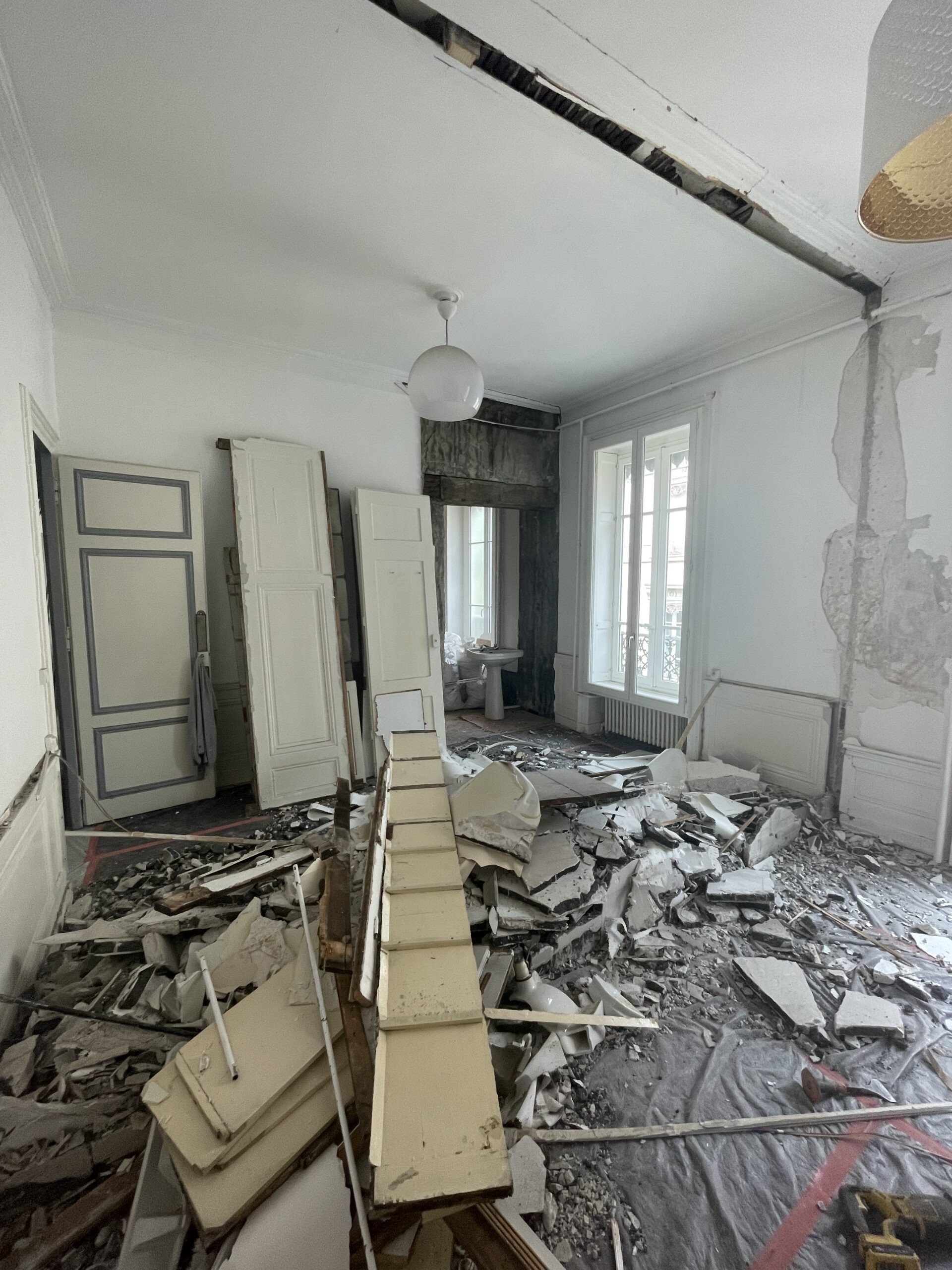 Appartement Haussmannien Quai Tilsitt